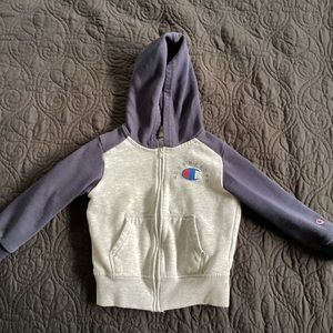 Champion 4T zipper hoodie